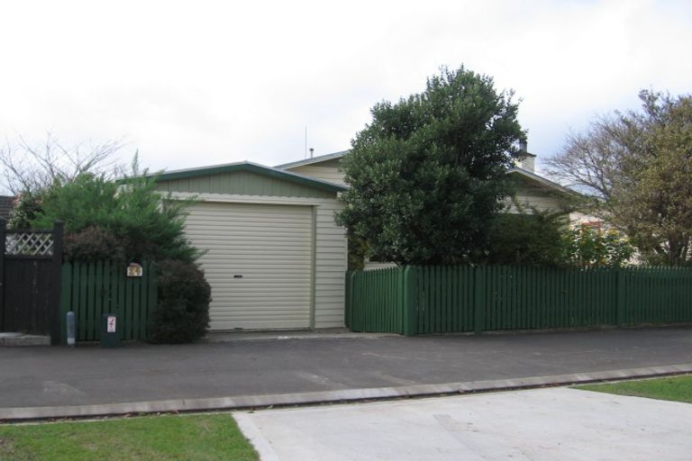 Photo of property in 24 Rainforth Street, Roslyn, Palmerston North, 4414