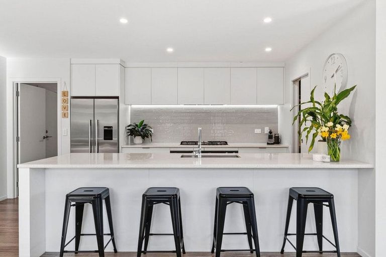 Photo of property in 14 Webber Street, Cambridge, 3434