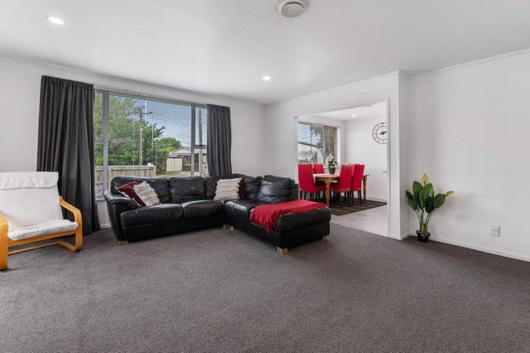 Photo of property in 4 John Road, Fairy Springs, Rotorua, 3015