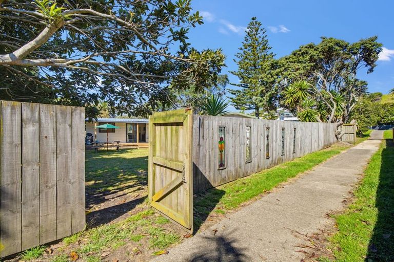 Photo of property in 1 Harbour Road, Ohope, 3121