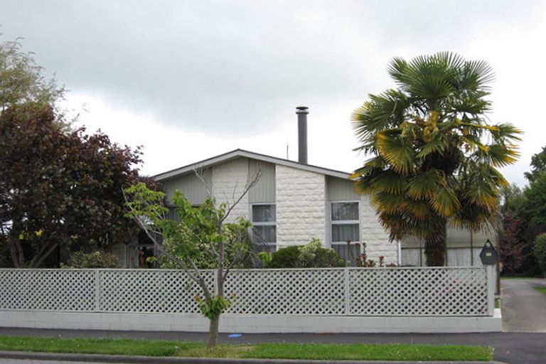 Photo of property in 10 Douglas Street, Rangiora, 7400