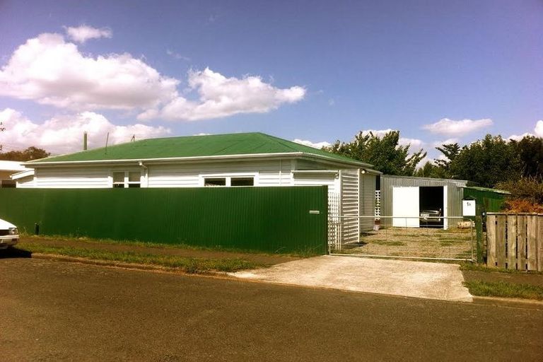Photo of property in 1a Brown Avenue, Carterton, 5713