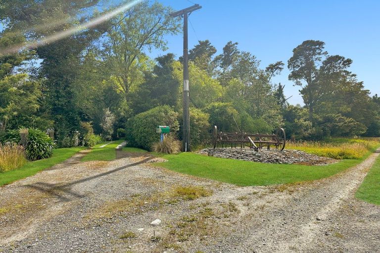 Photo of property in 22 Petersen Road, Harihari, 7884