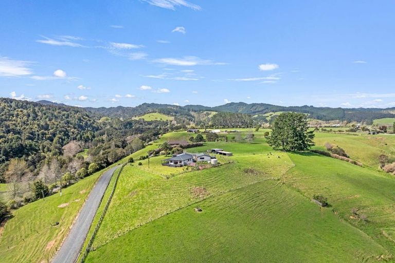 Photo of property in 24 Moumoukai Road, Hunua, Papakura, 2583