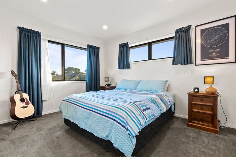 Photo of property in 3 Elrita Place, Conifer Grove, Takanini, 2112