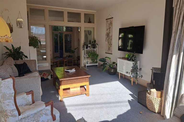 Photo of property in 8 Dawson Street, Berhampore, Wellington, 6023