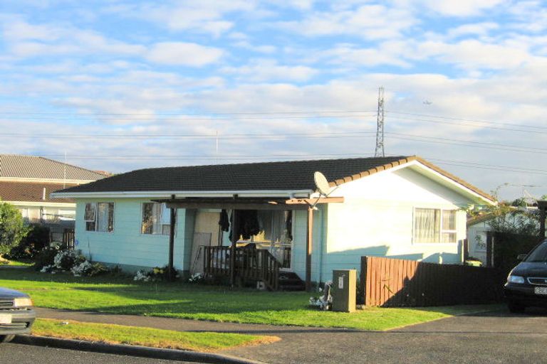 Photo of property in 31 Dillon Crescent, Clover Park, Auckland, 2019