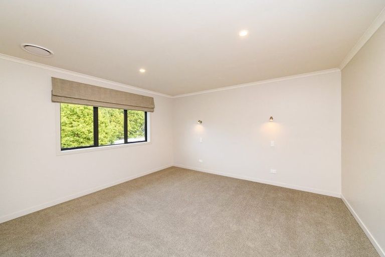 Photo of property in 100 Mount Taylor Drive, Feilding, 4775