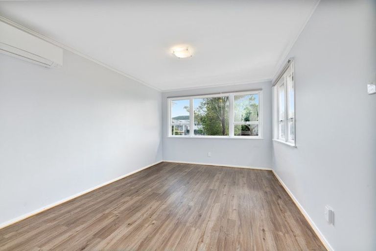 Photo of property in 12 Ranui Avenue, Ranui, Auckland, 0612