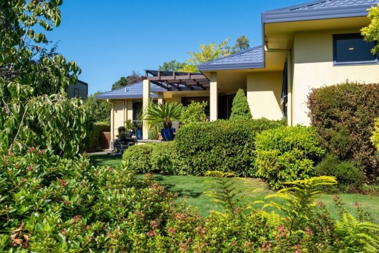 Photo of property in 58 Palmerston Road, Havelock North, 4130