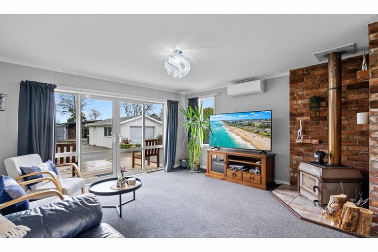 Photo of property in 1 Collean Street, Wallacetown, 9816