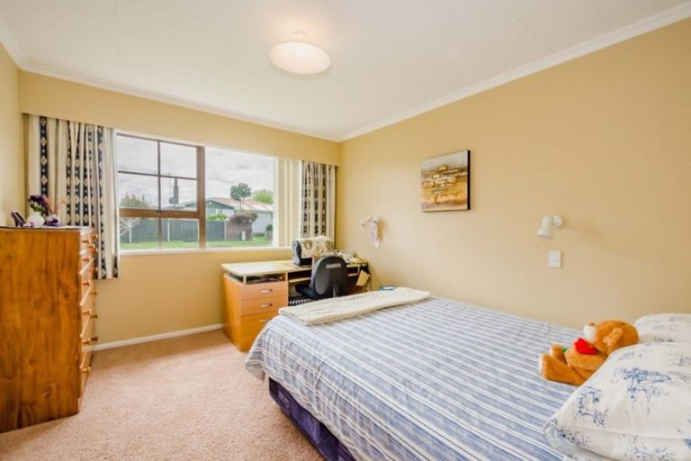 Photo of property in 2a Tawa Street, Inglewood, 4330