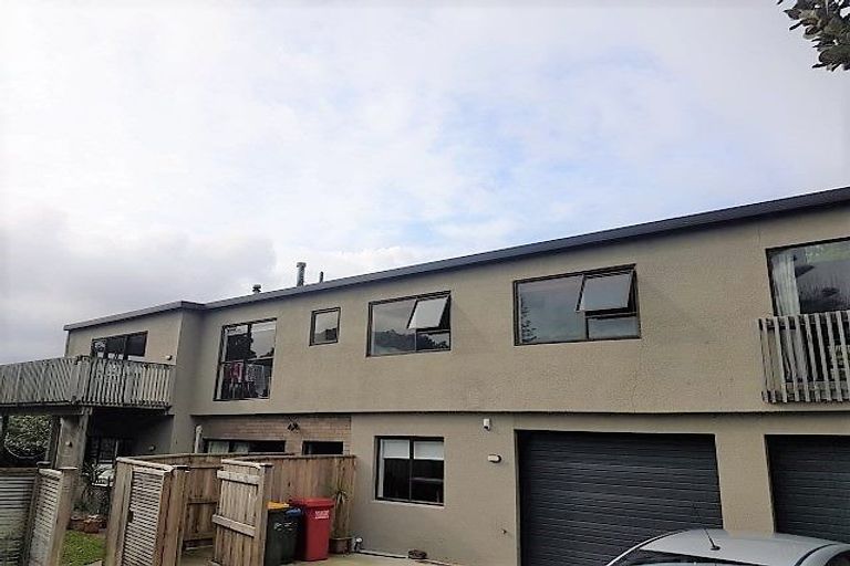 Photo of property in 3 Oak Avenue, Paremata, Porirua, 5024