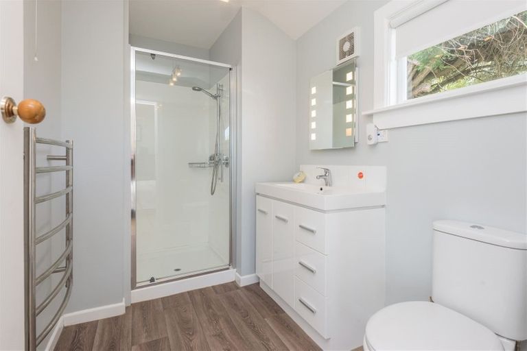 Photo of property in 108 Dyers Pass Road, Cashmere, Christchurch, 8022