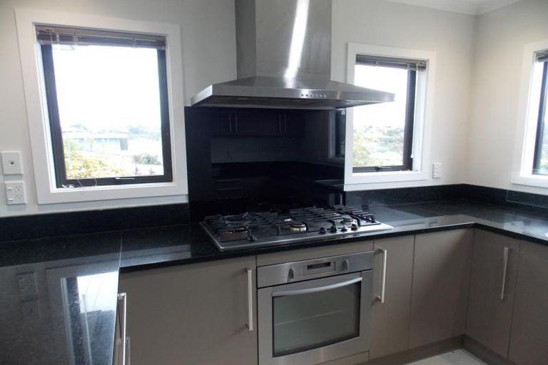 Photo of property in 8 Tongariro Drive, Aotea, Porirua, 5024