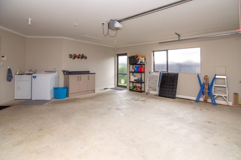 Photo of property in 20 Millbrook Place, Ashhurst, 4810