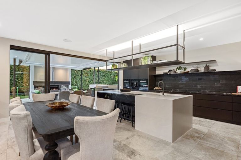 Photo of property in 19 Kingfisher Grove, Greenhithe, Auckland, 0632