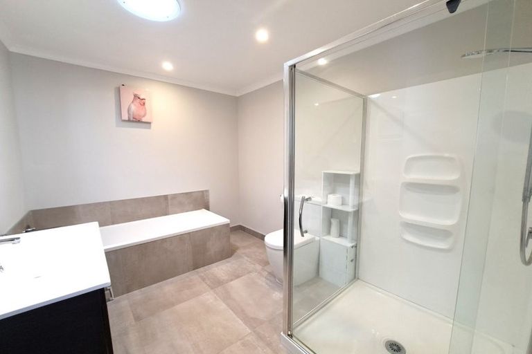 Photo of property in 28 Kauri Amber Road, Westgate, Auckland, 0614
