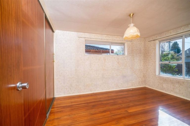 Photo of property in 106 Withells Road, Avonhead, Christchurch, 8042