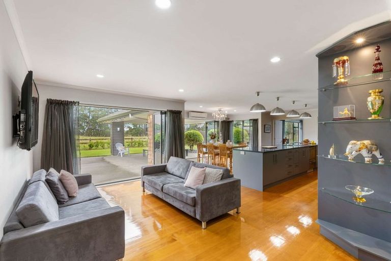 Photo of property in 16 Millbrook Drive, Waiuku, 2683