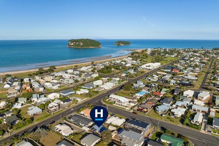 Photo of property in 229b Ocean Road, Whangamata, 3620