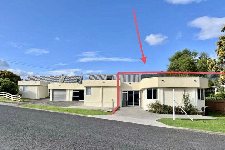 Photo of property in 90 Victoria Street, Coromandel, 3506