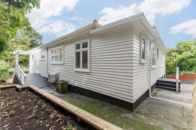 Photo of property in 25 Gordon Road, Plimmerton, Porirua, 5026