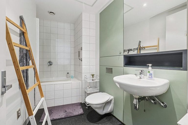Photo of property in Gerondis Bldg Apartments, 102/60 Willis Street, Wellington Central, Wellington, 6011