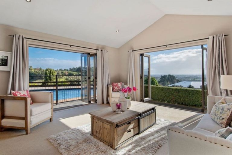 Photo of property in 24 Roger Guy Place, Welcome Bay, Tauranga, 3175