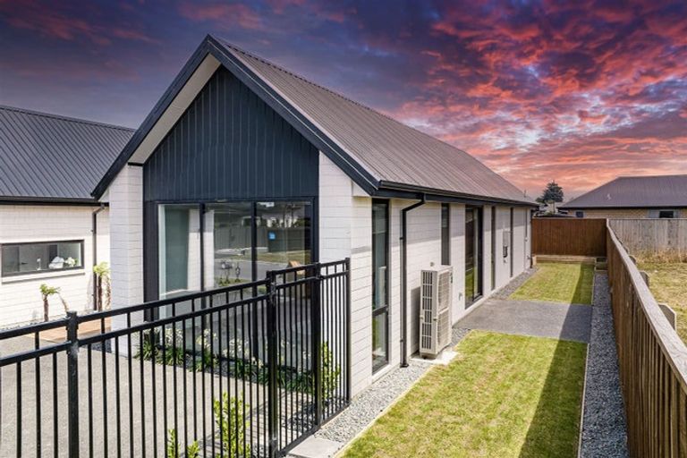 Photo of property in 4 Alan James Lane, Prebbleton, 7604