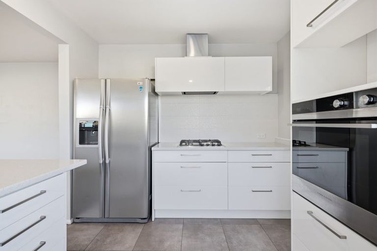 Photo of property in 2/154 Warren Crescent, Hillmorton, Christchurch, 8025