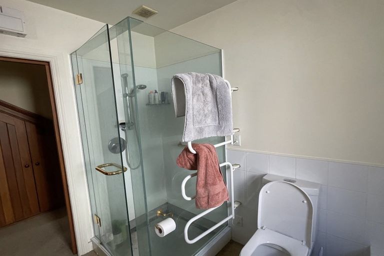 Photo of property in 16 Talavera Terrace, Kelburn, Wellington, 6012