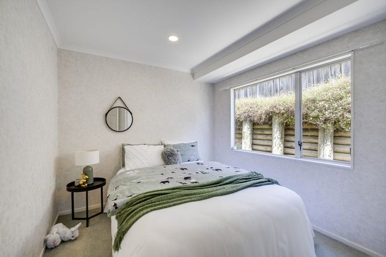 Photo of property in 76b Churchill Drive, Taradale, Napier, 4112