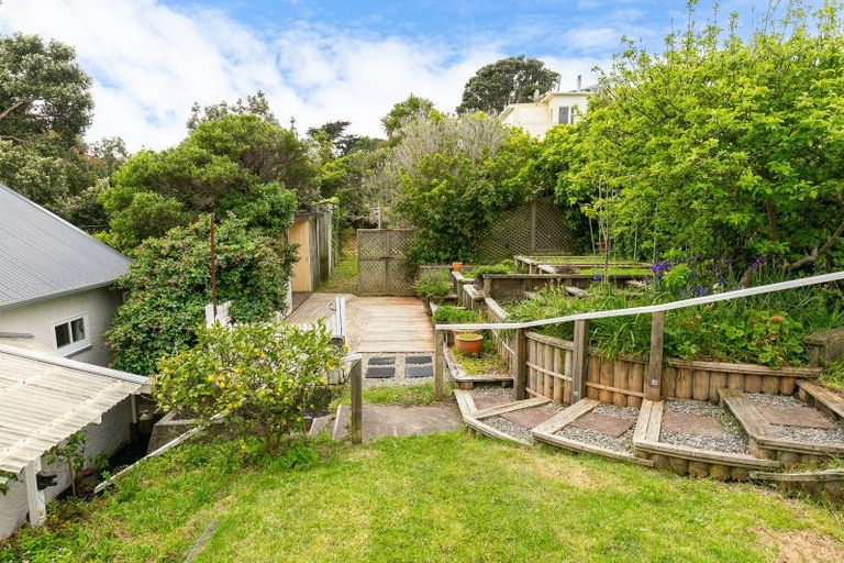 Photo of property in 52 Totara Road, Miramar, Wellington, 6022