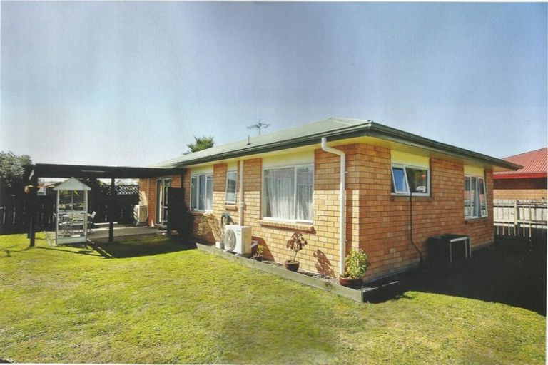Photo of property in 13 Catalina Drive, Melville, Hamilton, 3206