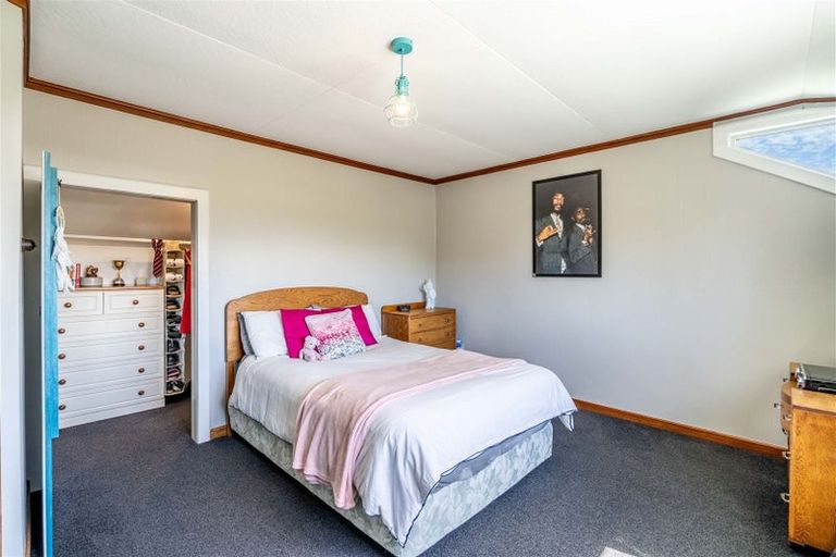Photo of property in 17 Marama Avenue North, Otatara, Invercargill, 9879