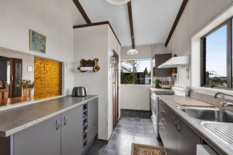 Photo of property in 22 Havelock Place, Blagdon, New Plymouth, 4310