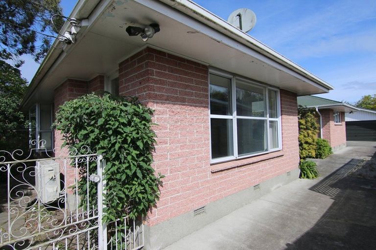 Photo of property in 609 Harewood Road, Harewood, Christchurch, 8051