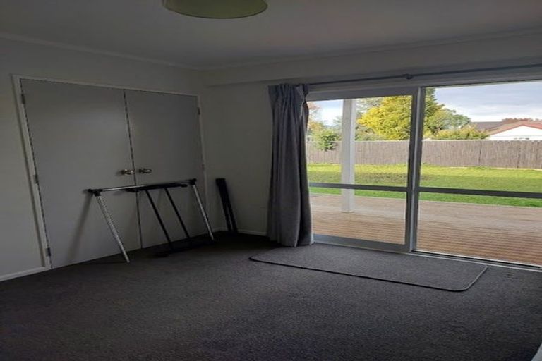 Photo of property in 8 Homewood Avenue, Levin, 5510