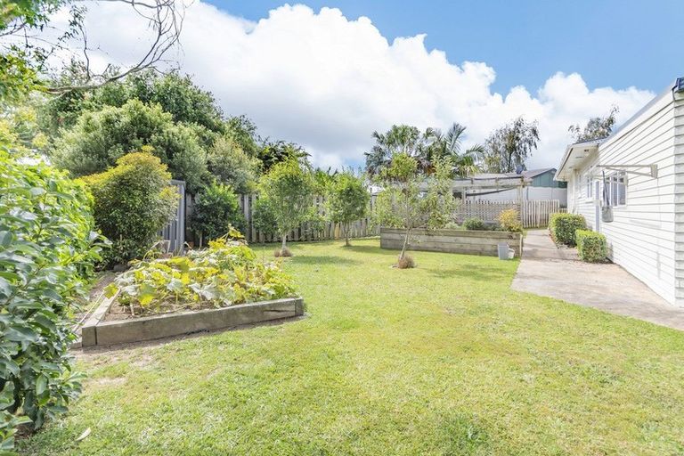 Photo of property in 93 Marne Road, Papakura, 2110