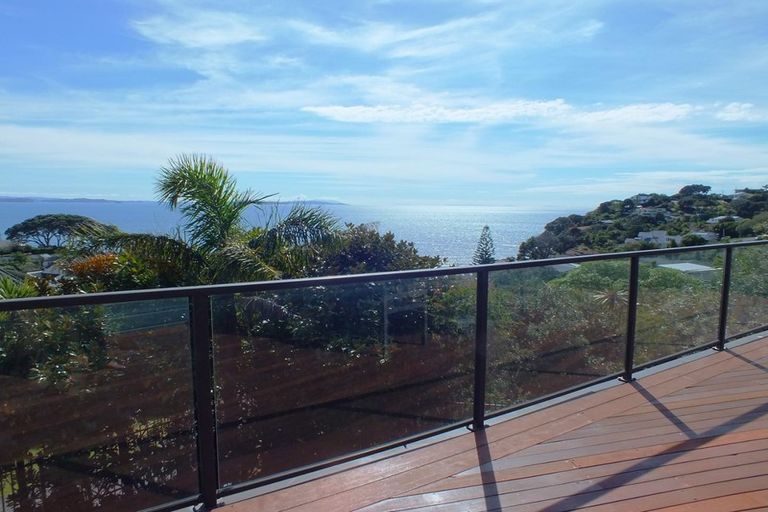 Photo of property in 35 Whale Cove, Stanmore Bay, Whangaparaoa, 0932