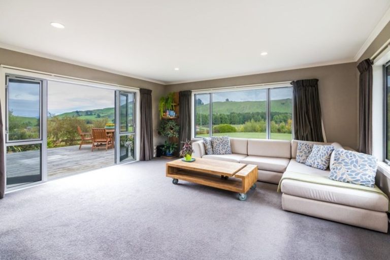 Photo of property in 21 Katelyn Place, Kinloch, Taupo, 3385