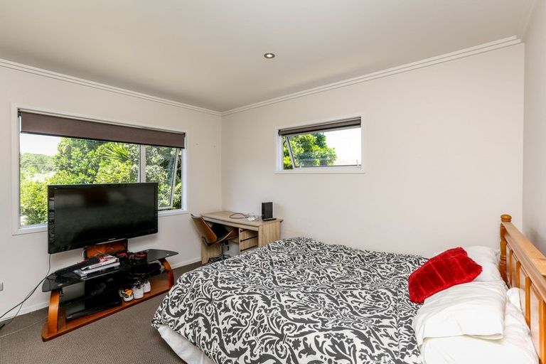 Photo of property in 30 Birdwood Avenue, Moturoa, New Plymouth, 4310