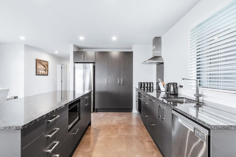 Photo of property in 36 Tawhai Crescent, Wharewaka, Taupo, 3330