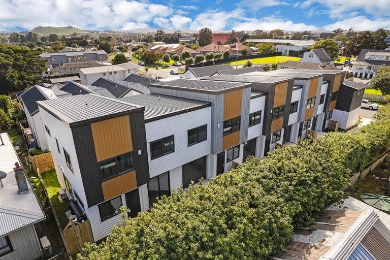 Photo of property in 26d Cape Road, Mangere, Auckland, 2022