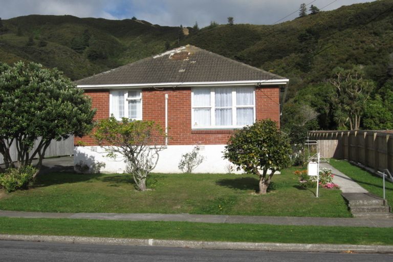 Photo of property in 30 Hay Street, Naenae, Lower Hutt, 5011
