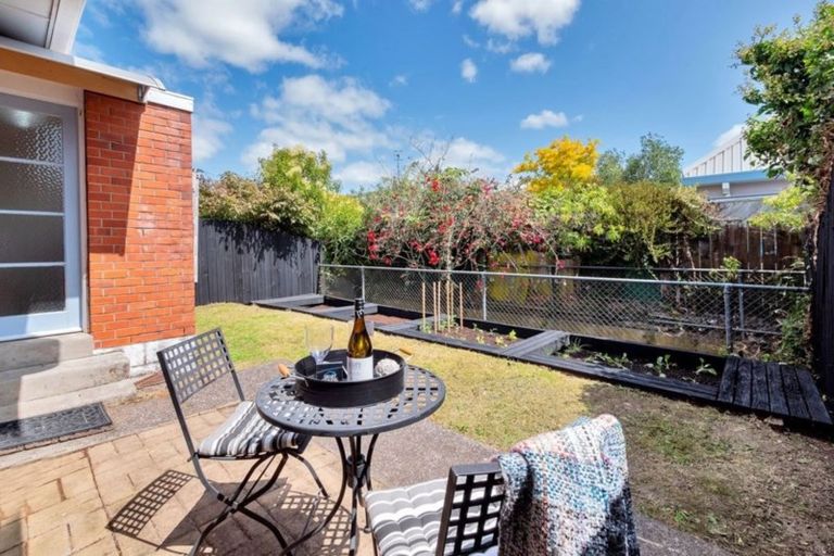 Photo of property in 4/83 Nile Road, Milford, Auckland, 0620