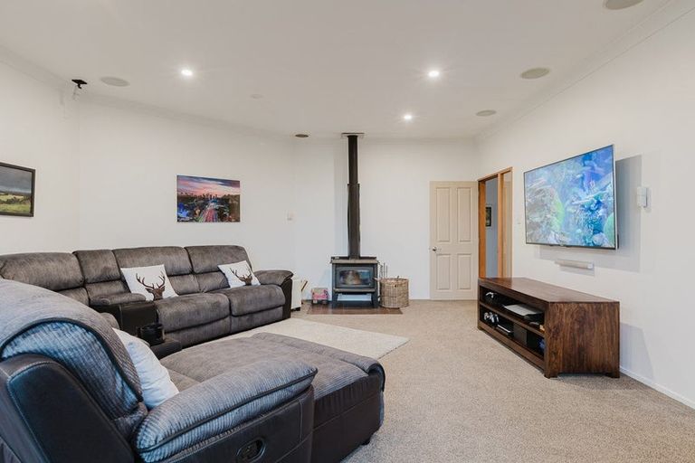 Photo of property in 15 Bouvardia Avenue, Milson, Palmerston North, 4414