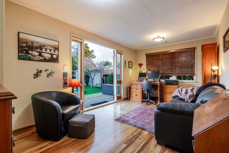 Photo of property in 3 Clarke Avenue, Highbury, Palmerston North, 4412