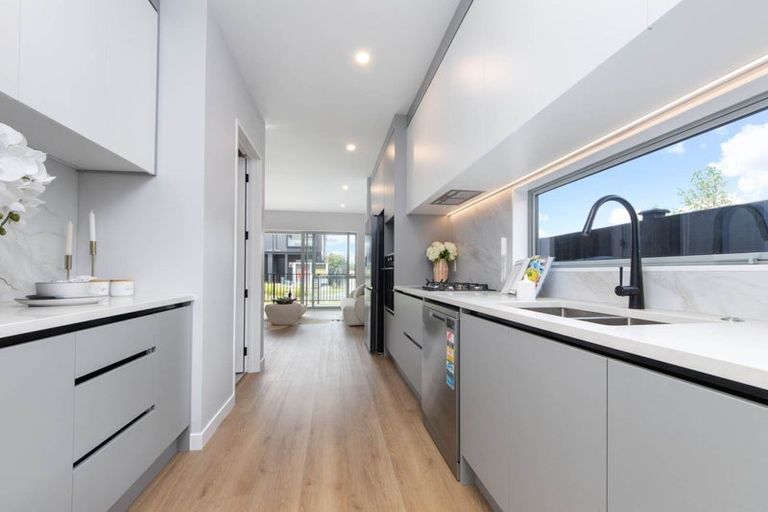 Photo of property in 25 Yellow Pear Lane, Karaka, 2578